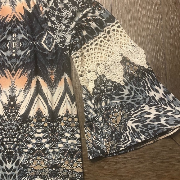 R Rouge Womens Size L Sheer Colorful Boho Tunic Blouse 3/4 Lace Bell Sleeves. - Picture 7 of 9